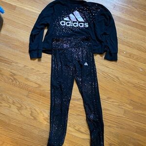 EUC Adidas girls Black Leggings and shirt set with Pink Speckles. Size 14.